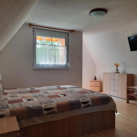 Dora Apartmanhaz Zalakaros Luaran gambar