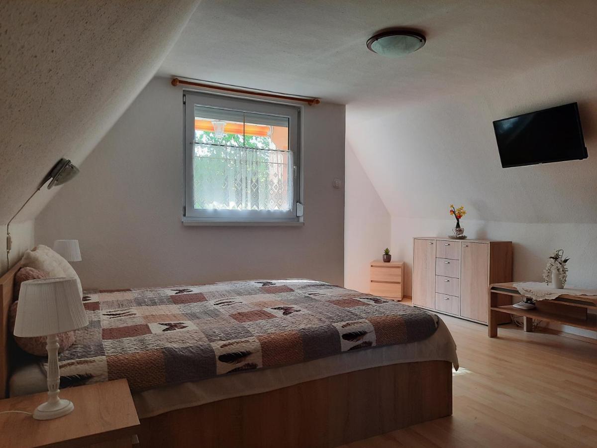 Dora Apartmanhaz Zalakaros Luaran gambar